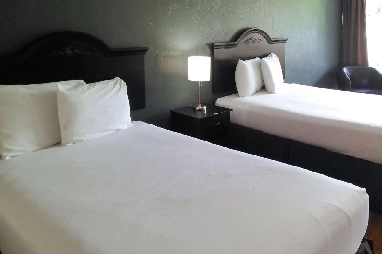Econo Lodge Ormond Beach Buitenkant foto