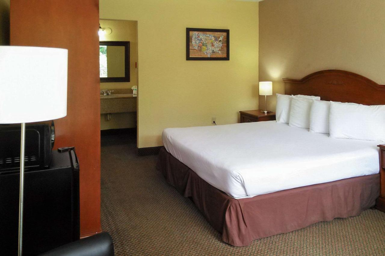 Econo Lodge Ormond Beach Buitenkant foto